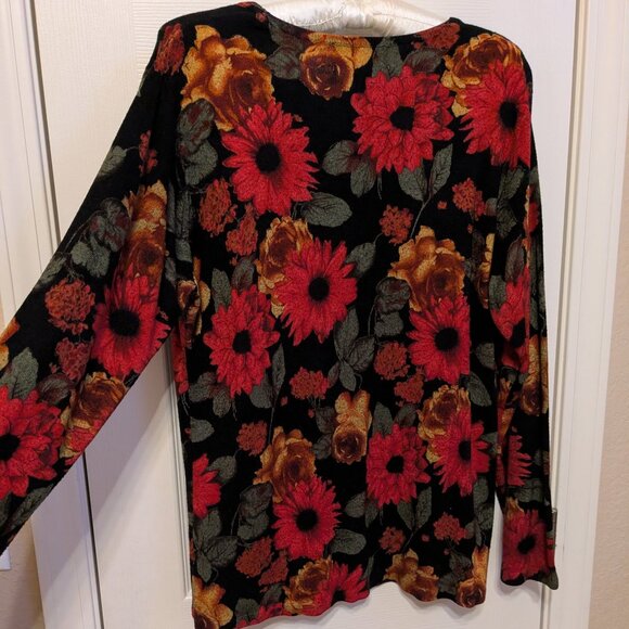 Cathy Daniels Lightweight Sweater Floral on Black - Picture 7 of 9